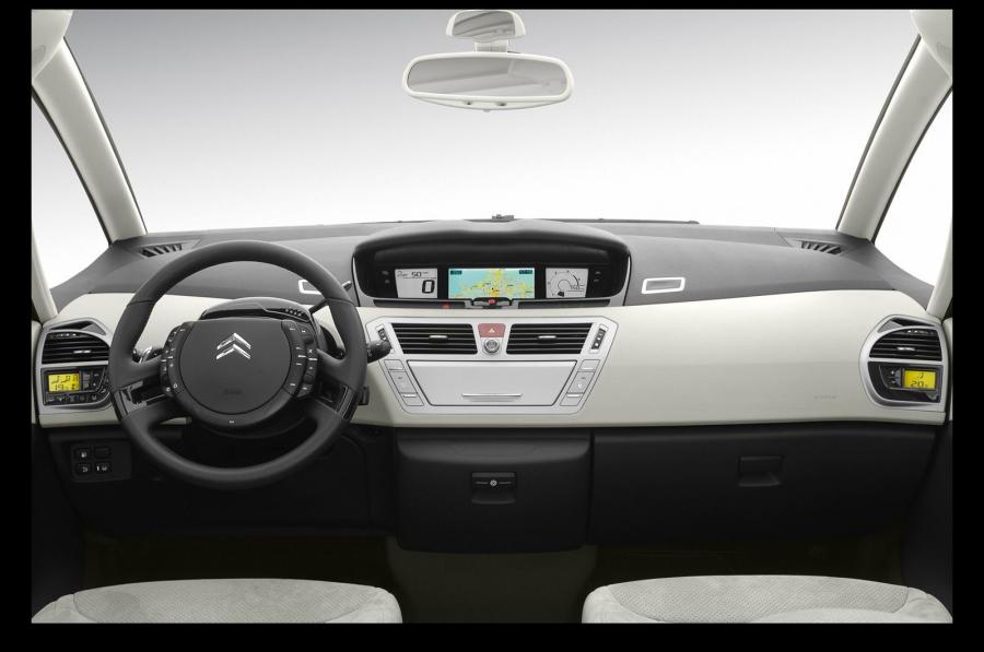  Citroen C4 Picasso 2007 года  (фото 28 из 117)